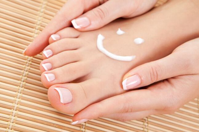 Foot care prevents the formation of fungus